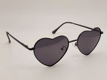 Load image into Gallery viewer, Lb diamond - Heart Shape Heart Sunglasses Retro Vintage Boho All Black