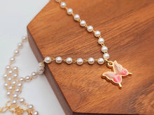 Load image into Gallery viewer, Pearl Butterfly Choker Necklace - Trendy Pearl necklace Gold tone -