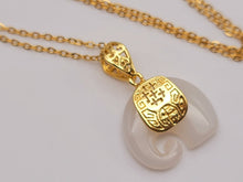 Load image into Gallery viewer, Natural Handmade Crystal Necklace Green Aventurine & White Quartz