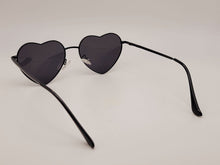 Load image into Gallery viewer, Lb diamond - Heart Shape Heart Sunglasses Retro Vintage Boho All Black