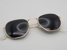 Load image into Gallery viewer, Popular Fashion Big Rectangle Women Luxury Sunglasses Vintage Punk