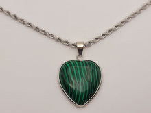 Load image into Gallery viewer, Natural Handmade Crystal Choker Necklace Silver Heart shaped Malachite