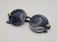 Load image into Gallery viewer, L’Aveugle Par Amour Round Bee Vintage Sunglasses | Trendy Sunglasses