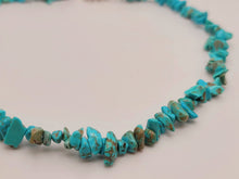 Load image into Gallery viewer, Turquoise Chip Choker Necklace Silver tone Gorgeous Choker