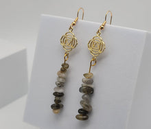 Load image into Gallery viewer, Handmade Labradorite Natural Drop Earrings , Stone Earrings