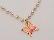 Load image into Gallery viewer, Pearl Butterfly Choker Necklace - Trendy Pearl necklace Gold tone -