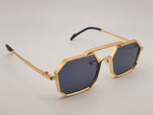 Load image into Gallery viewer, Steampunk Fashion Big Rectangle Unisex Luxury Sunglasses Vintage Punk