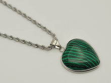Load image into Gallery viewer, Natural Handmade Crystal Choker Necklace Silver Heart shaped Malachite