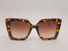 Load image into Gallery viewer, Fashion Big Rectangle Women Luxury Sunglasses Vintage Punk