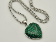 Load image into Gallery viewer, Natural Handmade Crystal Choker Necklace Silver Heart shaped Malachite