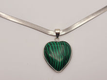 Load image into Gallery viewer, Natural Handmade Crystal Choker Necklace Silver Heart shaped Malachite