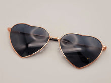 Load image into Gallery viewer, Lb diamond - Heart Shape Heart Sunglasses Retro Vintage Boho