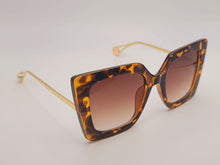 Load image into Gallery viewer, Fashion Big Rectangle Women Luxury Sunglasses Vintage Punk