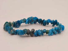 Load image into Gallery viewer, Blue Apatite Chip Bracelet Handmade Genuine Crystal Stretch Bracelet