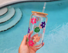 Load image into Gallery viewer, Daisy Cup Iced Coffee Cup Glass - Retro Flower Glass Jar - Daisy Coffee Glass Cup 16 oz