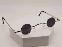 Load image into Gallery viewer, Fashion Small Frame Round Sunglasses Vintage Sunglasses Different Colors