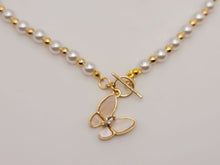 Load image into Gallery viewer, Pearl Butterfly Choker Necklace - Trendy Pearl necklace Gold tone