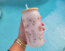 Load image into Gallery viewer, Changing Color Cute Flower Beer Can Glass |Floral Beer Can Glass |Aesthetic | 16 oz