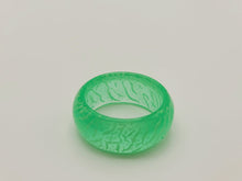 Load image into Gallery viewer, New Fashion Colorful Luminous Resin Ring Women Men Fluorescent Glowing Rings