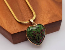 Load image into Gallery viewer, Crystal choker heart Necklace Blood Stone Healing Crystal Golden tone