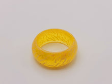 Load image into Gallery viewer, New Fashion Colorful Luminous Resin Ring Women Men Fluorescent Glowing Rings