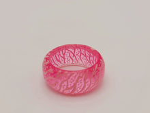 Load image into Gallery viewer, New Fashion Colorful Luminous Resin Ring Women Men Fluorescent Glowing Rings
