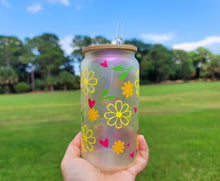 Load image into Gallery viewer, Glittery & Shiny Daisy Cup Iced Coffee Cup Glass