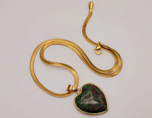 Load image into Gallery viewer, Crystal choker heart Necklace Blood Stone Healing Crystal Golden tone