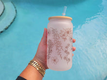 Load image into Gallery viewer, Changing Color Cute Flower Beer Can Glass |Floral Beer Can Glass |Aesthetic | 16 oz