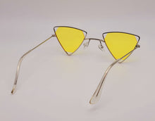Load image into Gallery viewer, Retro Triangle Cat Eye Sunglasses | Cateye Sunglasses Vintage Yellow