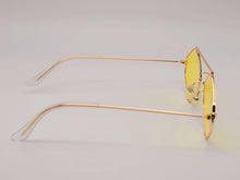 Load image into Gallery viewer, Popular Fashion Medium Rhombus Unisex Luxury Sunglasses Vintage Yellow Color