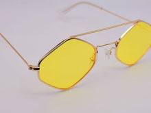 Load image into Gallery viewer, Popular Fashion Medium Rhombus Unisex Luxury Sunglasses Vintage Yellow Color