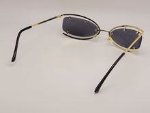 Load image into Gallery viewer, Retro Triangle Cat Eye Sunglasses | Cateye Sunglasses | Retro Sunglasses