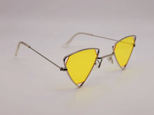 Load image into Gallery viewer, Retro Triangle Cat Eye Sunglasses | Cateye Sunglasses Vintage Yellow