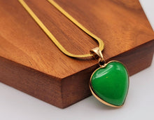 Load image into Gallery viewer, Jade Natural Choker Necklace Gold Tone Good Luck•Fortune