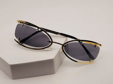 Load image into Gallery viewer, Retro Triangle Cat Eye Sunglasses | Cateye Sunglasses | Retro Sunglasses