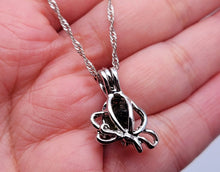 Load image into Gallery viewer, 100% Genuine Natural Moldavite Flower Locker Necklace Silver Tone