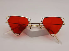 Load image into Gallery viewer, Red Retro Triangle Cat Eye Sunglasses | Cateye Sunglasses Vintage