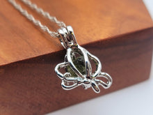 Load image into Gallery viewer, 100% Genuine Natural Moldavite Flower Locker Necklace Silver Tone