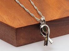 Load image into Gallery viewer, 100% Genuine Natural Moldavite Dainty Delicate Ribbon Locker Necklace