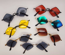 Load image into Gallery viewer, Popular Fashion Medium Rhombus Unisex Luxury Sunglasses