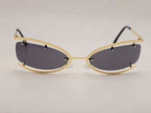 Load image into Gallery viewer, Retro Triangle Cat Eye Sunglasses | Cateye Sunglasses | Retro Sunglasses