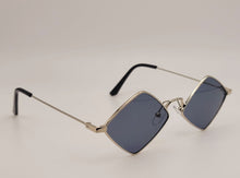 Load image into Gallery viewer, Popular Fashion Medium Rhombus Unisex Luxury Sunglasses