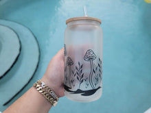 Load image into Gallery viewer, Mushroom Glow in dark UV Activated Glow Beer Can Glass