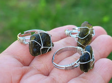 Load image into Gallery viewer, 100% Natural Raw Moldavite Rings Wire Wrapped / Genuine Moldavite