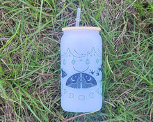 Load image into Gallery viewer, Color Changing Cup Frog Moth Beer Can Glass Witchy Gifts Crystal Moth