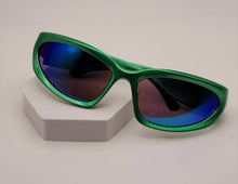 Load image into Gallery viewer, Vintage Punk Rave Sunglasses Trend 2022 Kim K Cute & trendy Sunglasses
