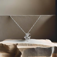 Load image into Gallery viewer, 100 % Natural Handmade Crystal Moldavite Fish Locker Necklace