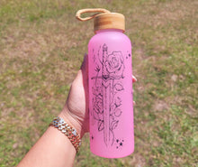 Load image into Gallery viewer, Borosilicate Glass Water Cute and Trendy Floral Cup, spade cup