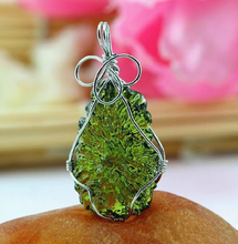 Load image into Gallery viewer, Genuine Moldavite Necklace 100 % Natural Sterling Silver